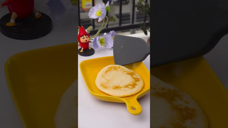 Make a pancake easily with the recipe of cat chefs!😚|( ASMR) #tik tok #shorts  #cat  #pet #pancake