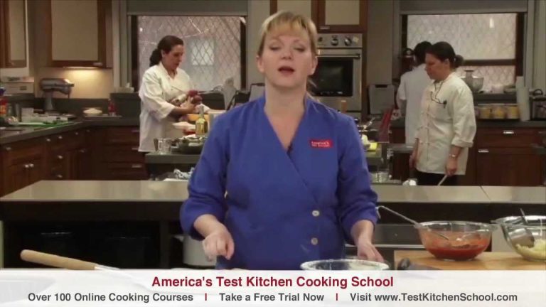 Learn to Cook: Tips for Topping Pizza