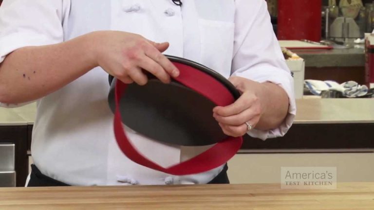 Super Quick Video Tips: How to Make a Homemade Cake Strip