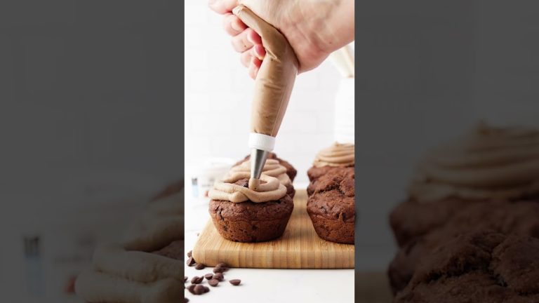 DAIRY FREE DESSERT RECIPE: CHOCOLATE MUFFINS WITH CHOC AVO ICING