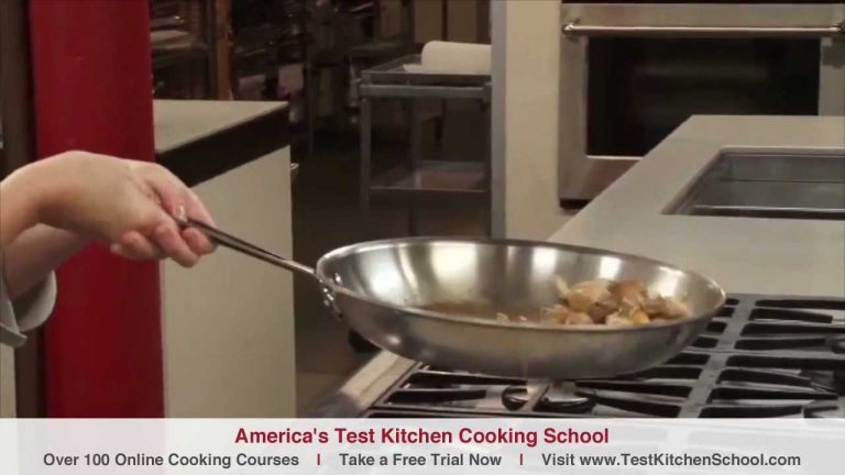 Learn To Cook: How To Do The Saute Snap