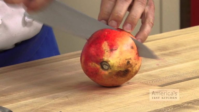 Super Quick Video Tips: Whack Your Pomegranate Free of Seeds