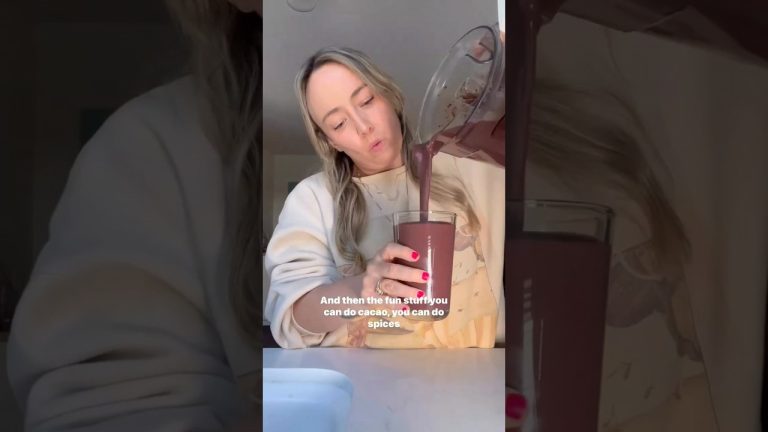 How to Make Blood Sugar Balancing Green Smoothie Recipes #shorts #smothie