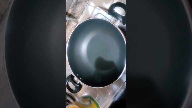 Easy and tasty bread snacks recipe 😋😍 Simple bread recipe 😇 #shorts #bread #breakfast