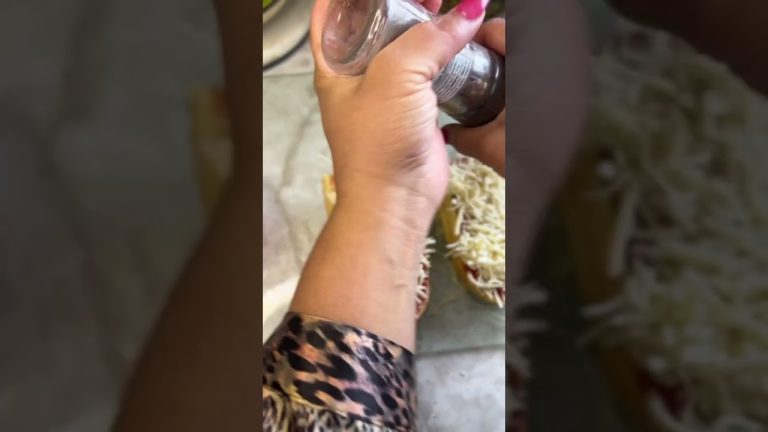 Crazy Cheesy Bread Recipe #recipes #recipe #recipeoftheday