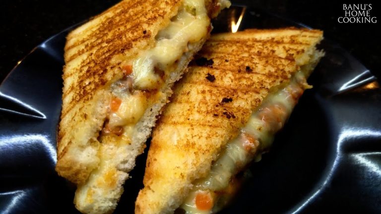 Cheesy Chicken Grill Sandwich | Chicken Sandwich Recipe | Tandoori Chicken Sandwich| Grill Sandwich