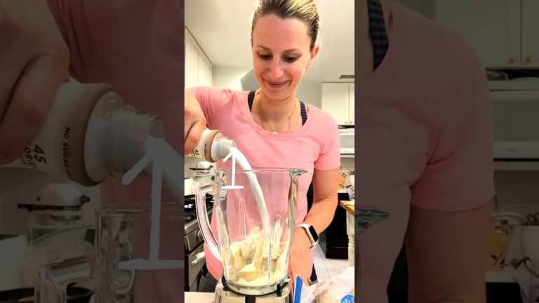 4 ingredient Pear Smoothie For slimming down #shorts #smothie