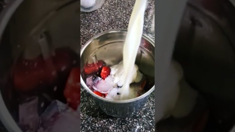 Strawberry Shake #viral #ytshorts #shorts #short