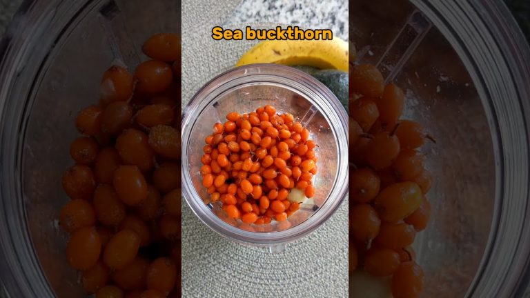 Get SUPER rare OMEGA-7 with this healing smoothie!