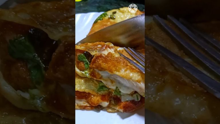 #Egg & cheese Bread Pizza#Easy breakfast Recipe With a Hack.