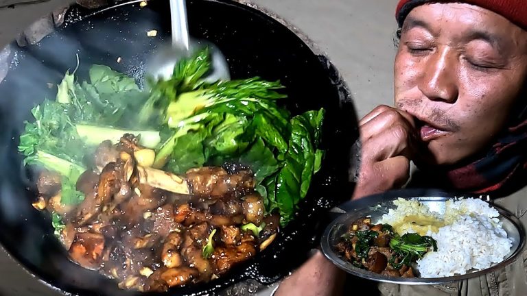 Bhumi's dinner with pork & mustard mix curry