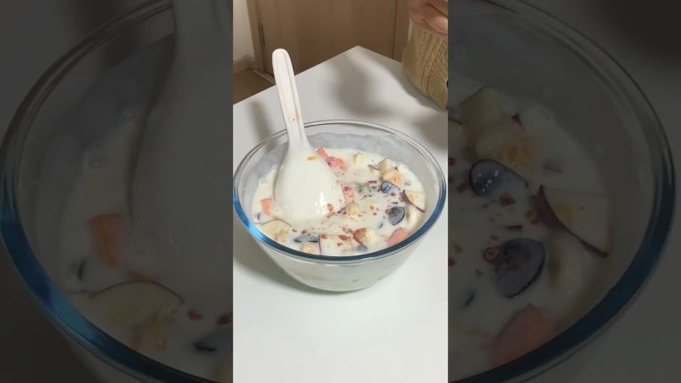 Fruit raita #recipes #shortsvideo#shorts#ytshorts#shortsfeed#cooking#fruit#raita#youtubeshort