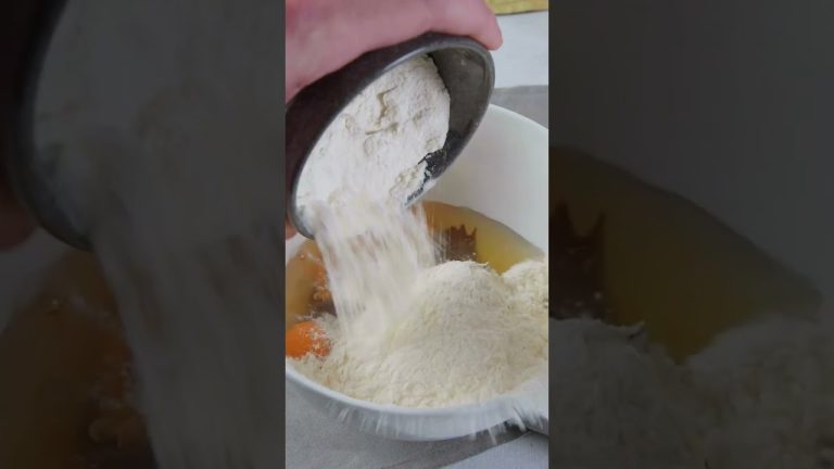 Nutella Muffins 🍫🧁 #shorts #scrumdiddlyumptious #food #recipe #dessert #nutella #chocolate #muffins