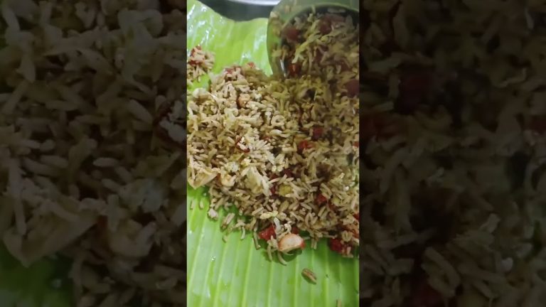 Street food : chicken fried rice 🍚🌾 #streetfood #chickenfriedrice #shorts #youtubeshorts #short