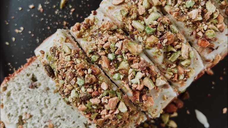 Pistachio bread recipe with pistachio glaze low cal (195 calories per slice)
