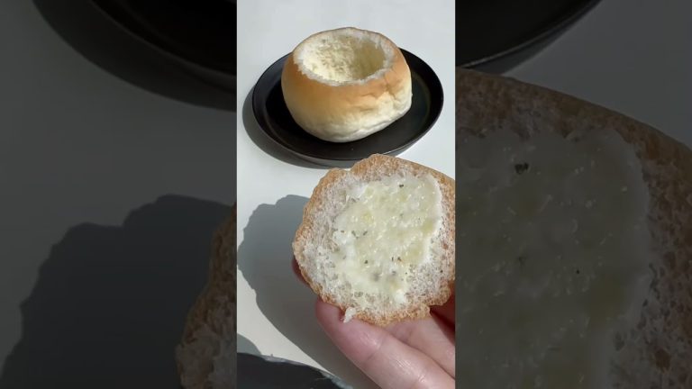 사람처럼 되고 싶을 땐 아침부터 마늘빵 Garlic Bread