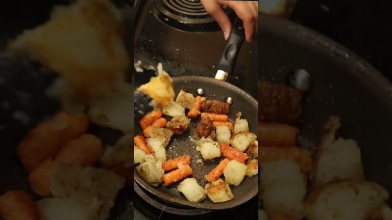 Porkchops and Veggies 🍖🥔🥕 #shorts #recipe #cooking #porkchoprecipes