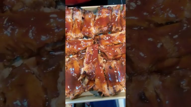 HOW TO  COOK BBQ PORK RIBS  IN THE OVEN / OVEN BAKED RIBS  #shorts #cookwithdionela