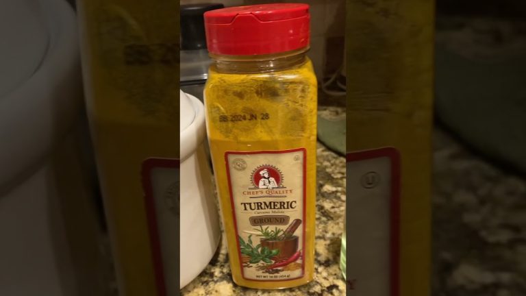 Diy. Pork cook with green peppers, green tomatoes and ingredients .Thank, like, subscribe.