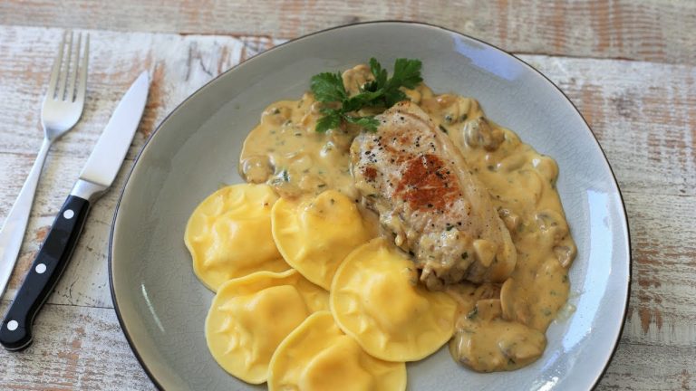 Pork cutlets with cream and mushroom sauce | French Bistro Recipes
