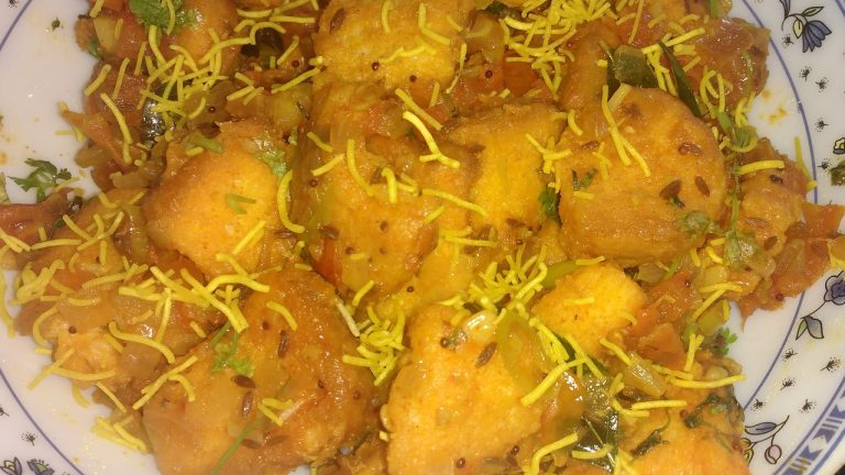 Instant Breakfast Bread Upma | Tossed Bread | Bread Uppittu  |Left over  Bread Recipes