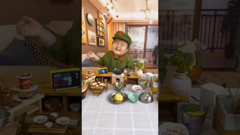 How Little Cute Chef Makes Pork Belly with Fried Rice on Pot|Really Delicious