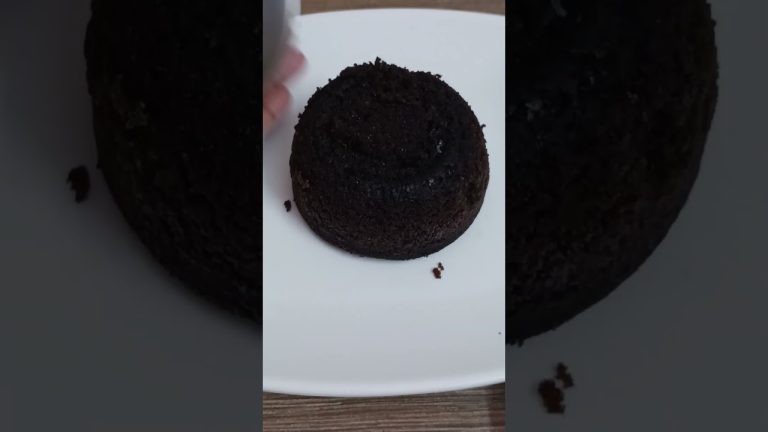 केक। Chocolate Cake #lavacake #chocolate #cake #dessertrecipes #youtube #shorts @homedecorsarita