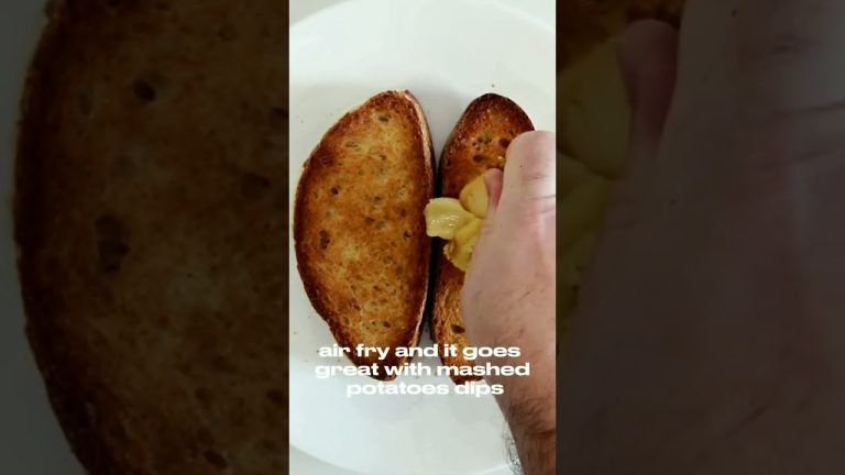 Easy ROASTED GARLIC 🧄Air Fryer Oven Recipe #roastedgarlic #airfryeroven #easy