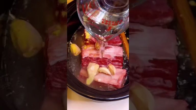 Best Slow Cooker Broiled Short Ribs Ever || MUST TRY dealova’skitchen #shorts #broiled #ribs