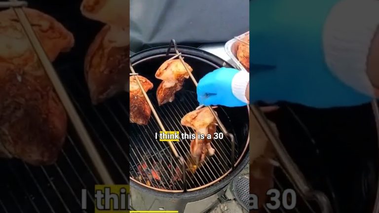 Hanging Birds on Weber Smokey Mountain #bbq #grilling #webersmokeymountain #shorts