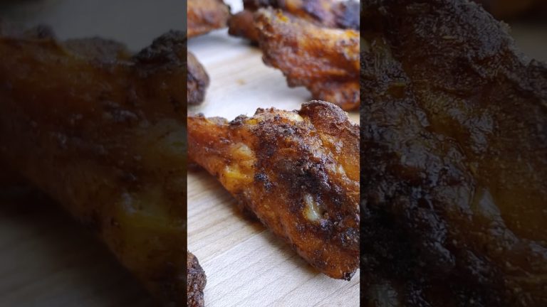 Crispy Perfection: Yoder Smokers YS640s BBQ Chicken Wings 🌞🍗
