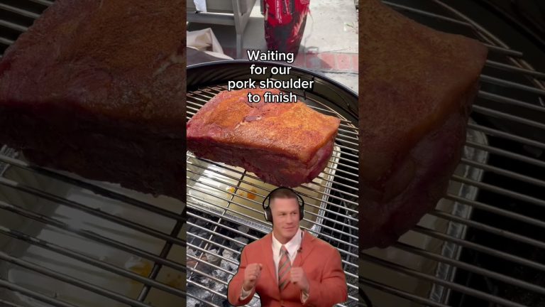 Smoked bbq pork shoulder #bbqnewbie #smokedpork #porkbbq 🐷🐖