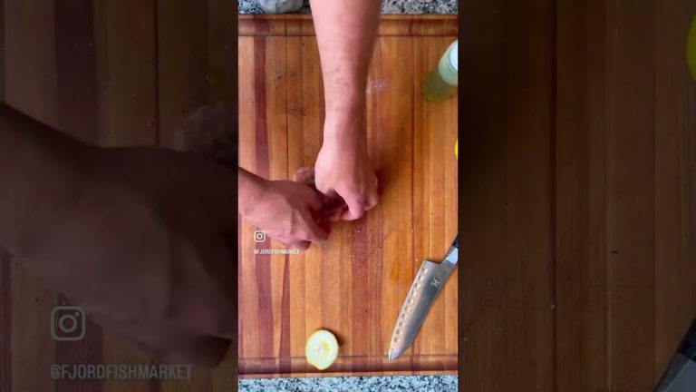 Bbq Series: Salmon Burgers #shorts