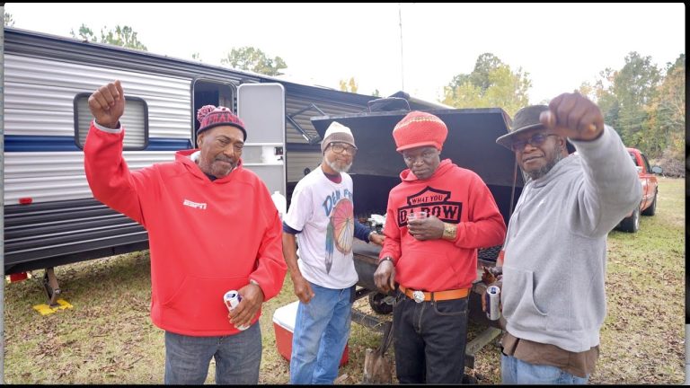 GRILLING WILD BOAR (Country Style)