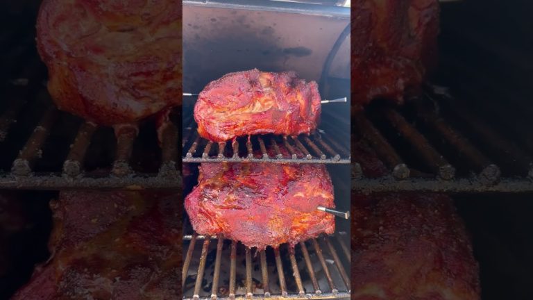 Pulled pork on the Traeger #traegergrills #bbq #food