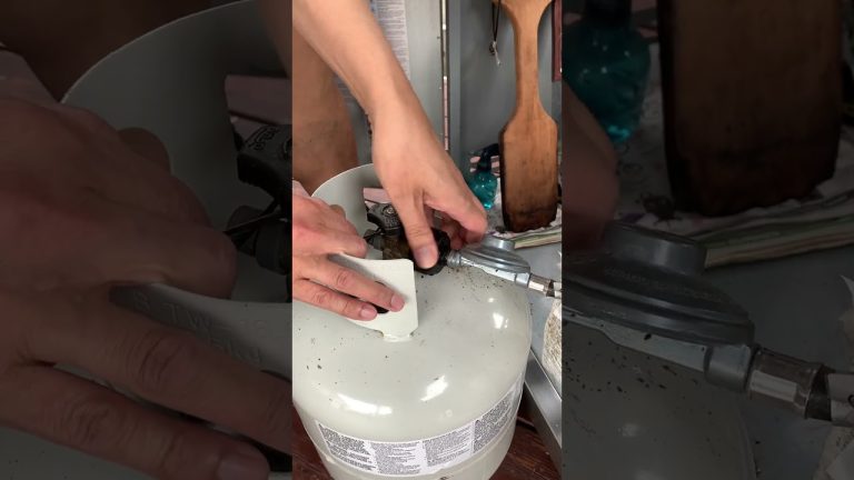 #shorts How to  to install BBQ Propane Tank. DIY.