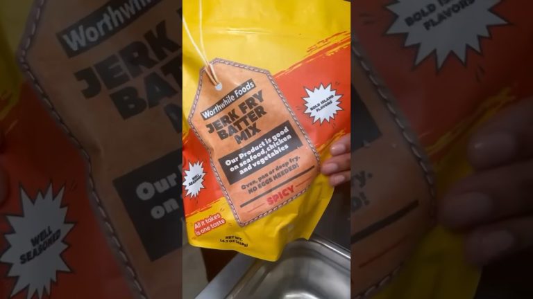 Easy to Make Recipe 😋 Jerk Fried Chicken #chicken #bbq #cooking #easytomakerecipes #recipe #shorts