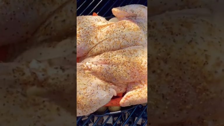 Placing my #spatchcock chicken on the cast iron veggie pan #trumpetmaster77 #bbq #bbqchicken 🔥🔥