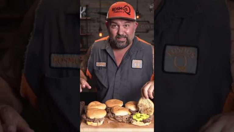 Are you Team Pickles or NO Pickles on your Oklahoma onion burgers? #kosmosq #bbq #burger