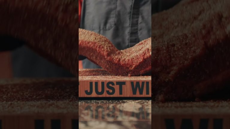 Lets make some Texas Brisket 🔥🔥🔥 #brisket #texasbrisket #kosmosq #bbq