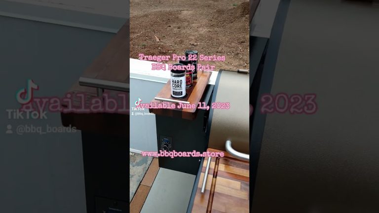 Traeger Pro Series 22, BBQ Boards Pair