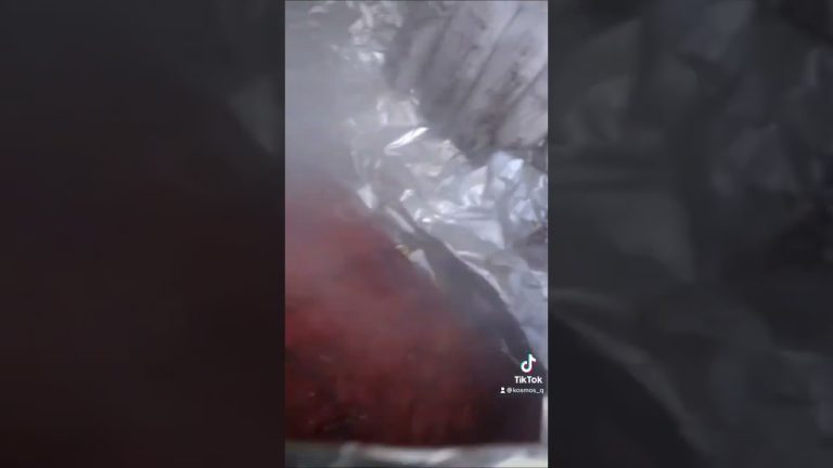 Did you know this trick? #tipsandtricks #ribs #grillinghacks #kosmosq #itjustwins #bbq