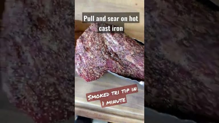 Easy Smoked Tri Tip 🤤🤤 #shorts #bbq #smokedmeats #chargriller