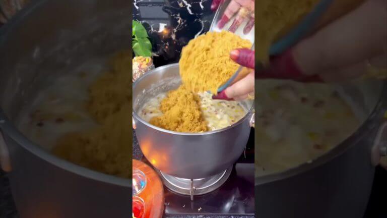 Humare ghar har eid pe ye recipe bnati hai 😍 authentic eid recipe #ytshorts