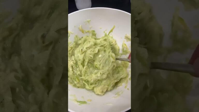 Кабачковые оладьи #этопросто #кабачки #кабачковыеоладьи #оладьи #кулинария #recipe #рецепты #cooking