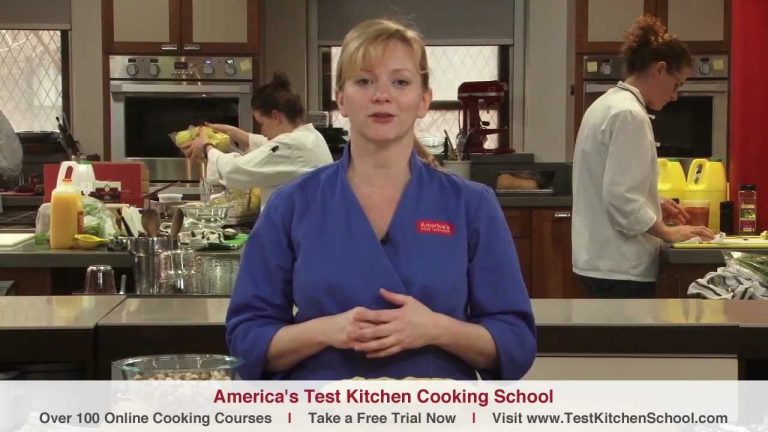 Learn To Cook: Blind Baking a Pie Shell