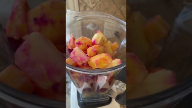 CRAZY Delicious Smoothie Recipe with Unusual Ingredients! #smoothie #shorts 🤤