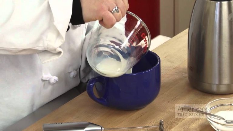 Super Quick Video Tips: How to Fake a Latte at Home