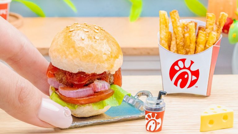 🍔 Satisfying Miniature Chick-fil-A  Beef Sandwich |  Best Fast Food Burger Recipes by Mini Special
