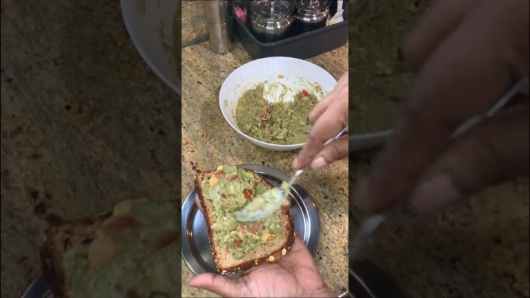 Healthy Bread Toast Recipe #breadtoastrecipe #guacamole recipe #healthysnacksrecipes